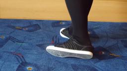 Jana shows her Adidas Nizza low black with silver stittches