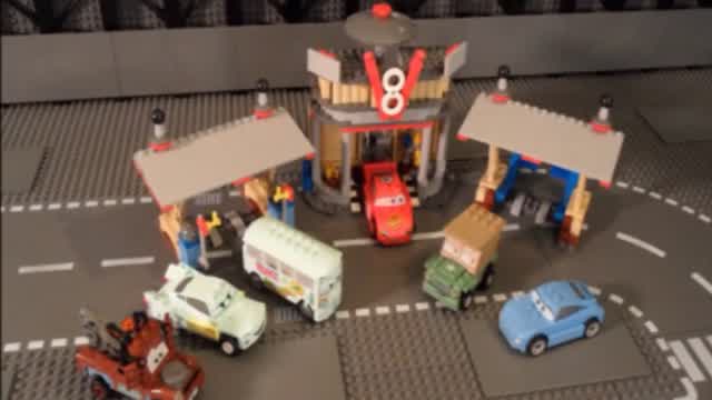 Lego 8487 Flo's V8 Cafe: Cars 2 Review