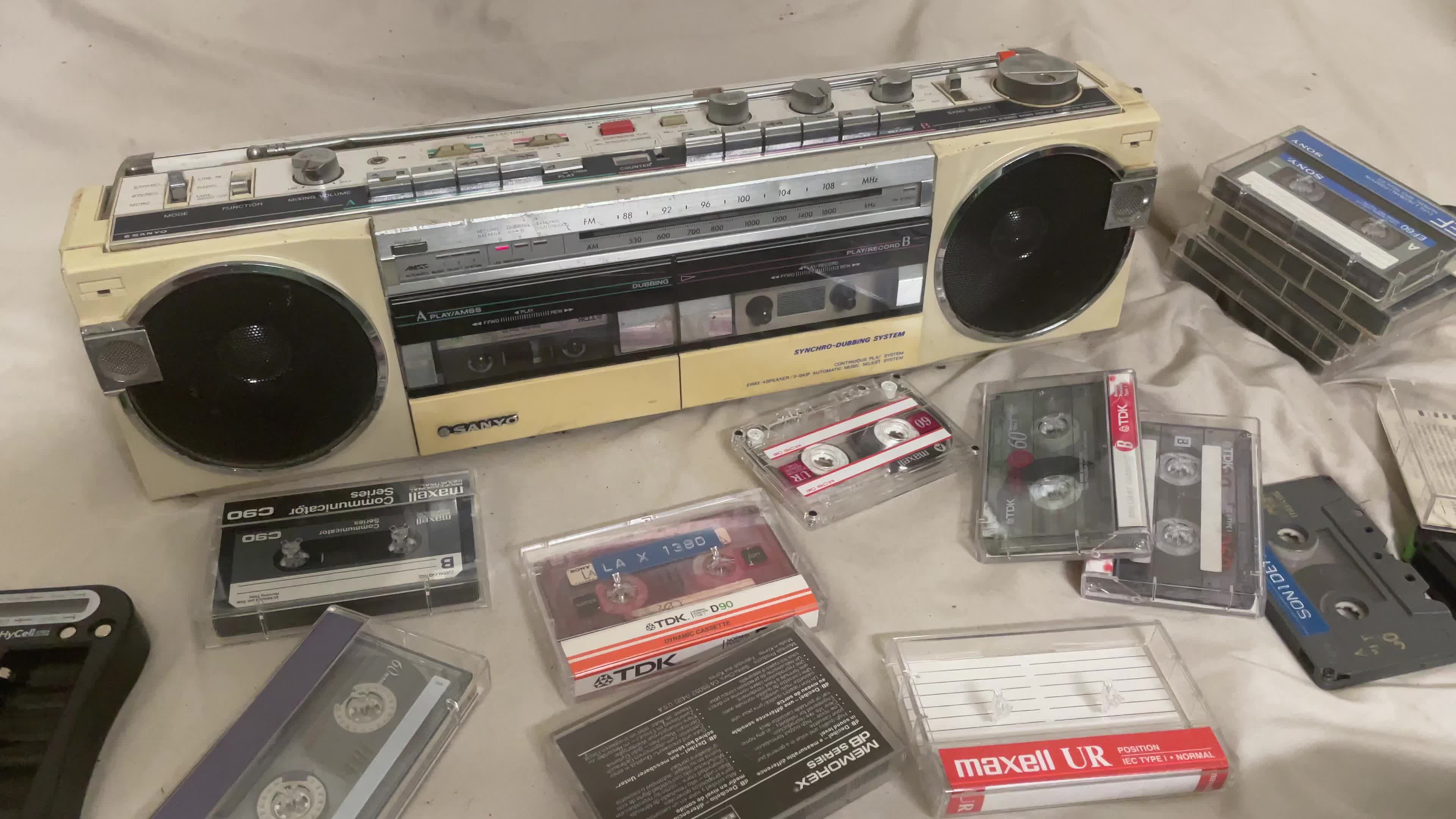 Sanyo M-W15F AM/FM/Cassette Boombox (2022)