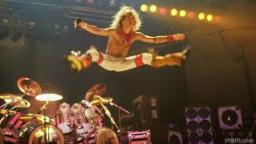 Van Halen - Unchained Live 81