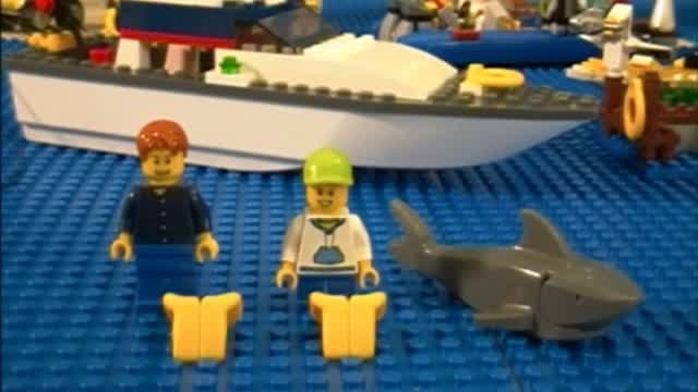 Lego 4642 Fishing Boat: City, Harbour Review