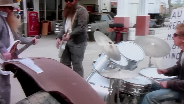 ZZ Top - Gimme All Your Lovin' (Official Music Video)