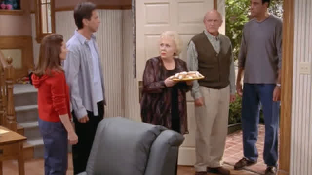 Everybody Loves Raymond S05E03 Ray's don;t like this Wallpaper