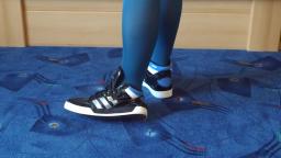 Jana shows her Adidas HardCourt Hi shiny black, silver and blue