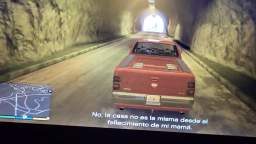 CAUSE UN BUG DEL GTA V CON URSULA !!