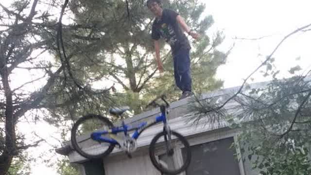 Bored Smashing - Bike?!