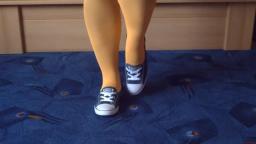 Jana shows her Converse Chucks All Star Ballet Lace dark blue