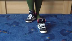 Jana shows her Adidas Hard Court hi shiny black, white, pink and anthrazit