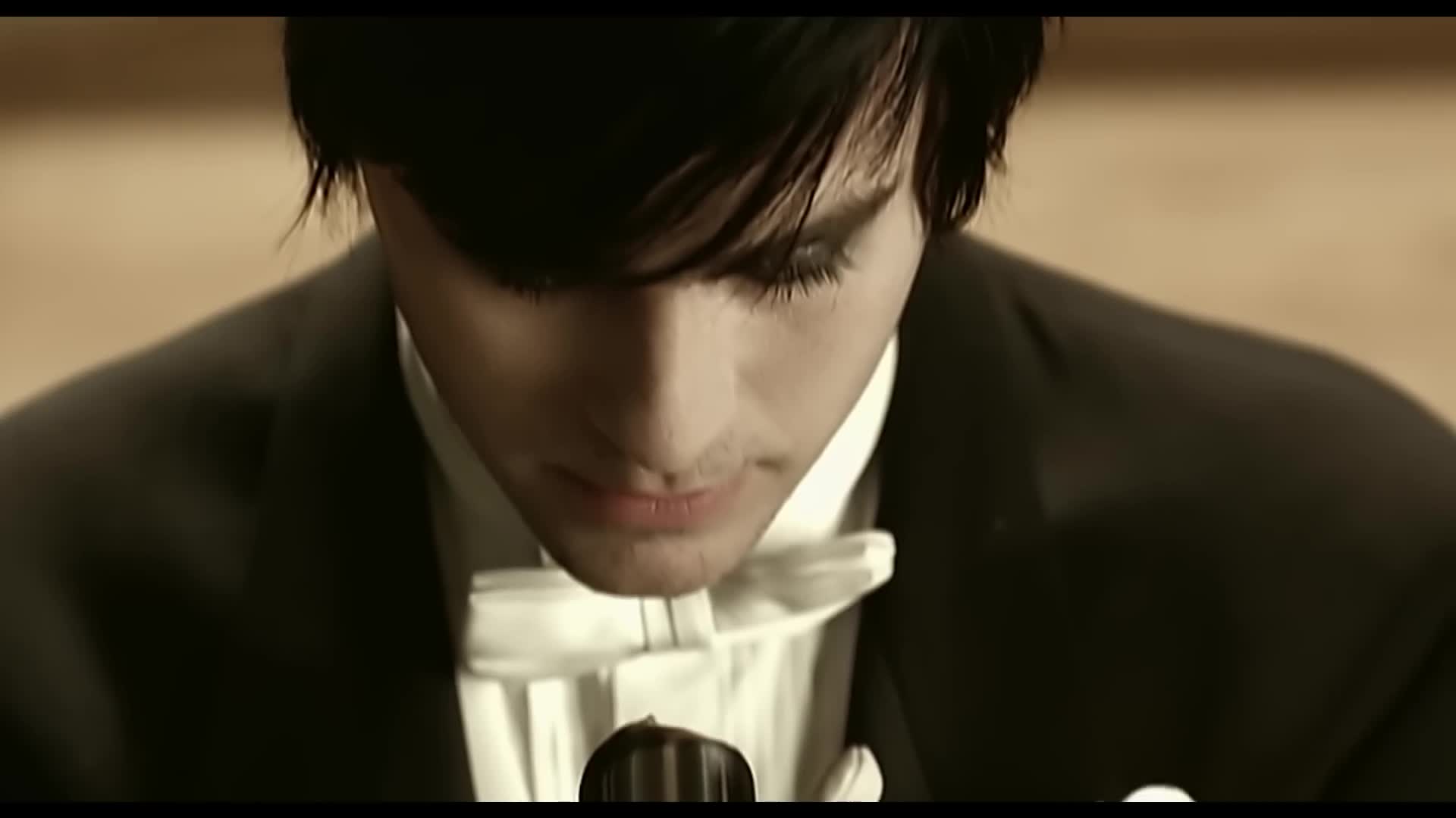 Thirty Seconds To Mars - The Kill (Bury Me) (OFFICIAL VIDEO)