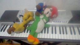 3 plushes 1 piano