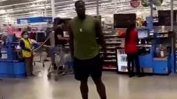 Walmart Customer gets what he deserves