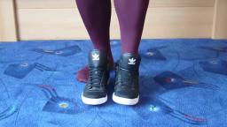 Jana shows her Adidas Top Ten Hi black, shiny black and leopard