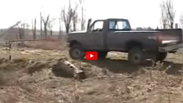 Early 2000s Davidsfarm - #14 F250 diesel stuck, tractor rescue