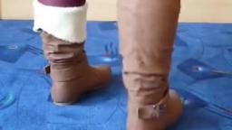 Jana shows her winter boots brown with buckle